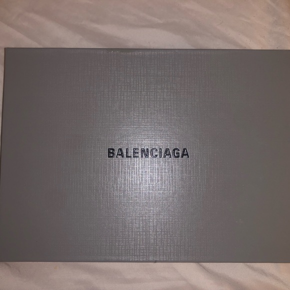 Balenciaga Wallet with Chain Strap - Picture 3 of 7